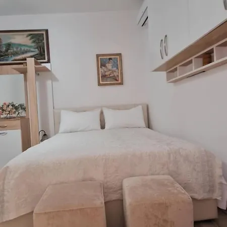 Center ゲストハウス