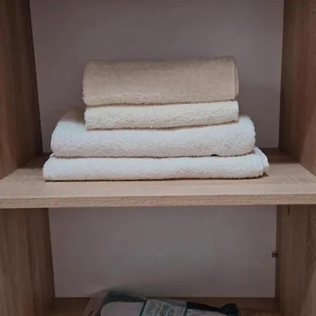 Center ゲストハウス *