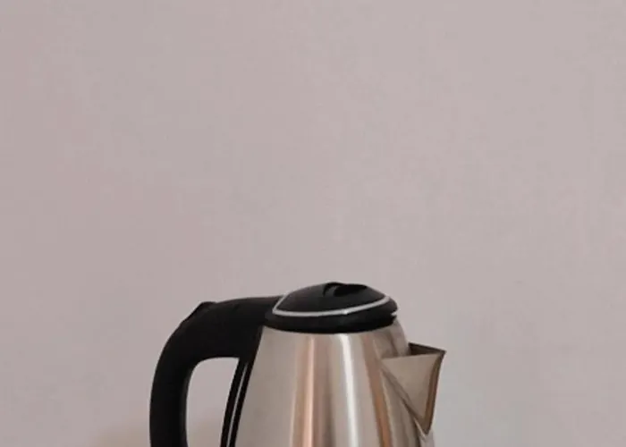 Center * ティラナ